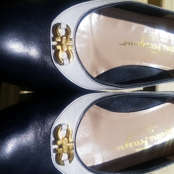 Shoes - Picture 4 of 8